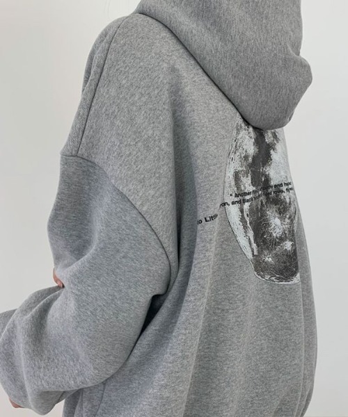 emi+（エミプラス）の「オーバーサイズスウェットパーカー（パーカー・レディース・ブラック/グレー/チャコールグレー・FREE）」の3枚目の写真