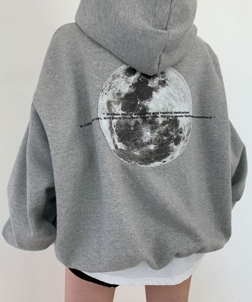 emi+（エミプラス）の「オーバーサイズスウェットパーカー（パーカー・レディース・ブラック/グレー/チャコールグレー・FREE）」の7枚目の写真