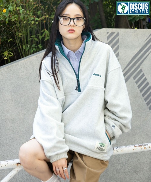 DISCUS ATHLETIC（ディスカス　アスレチック）の「＜DISCUS/ディスカス＞ フリースハーフジップ（スウェット・レディース・ネイビー/オフホワイト/グリーン/ダークブラウン・X-LARGE/LARGE/MEDIUM）」の3枚目の写真