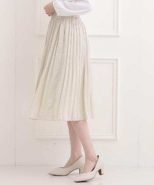 SHOO・LA・RUE（シューラルー）の「【洗濯機可/着丈選べる】オンにもオフにも 軽やかプリーツスカート（スカート・レディース・ネイビー/ライトグレー/ライトベージュ/ブラック・00/11）」の21枚目の写真