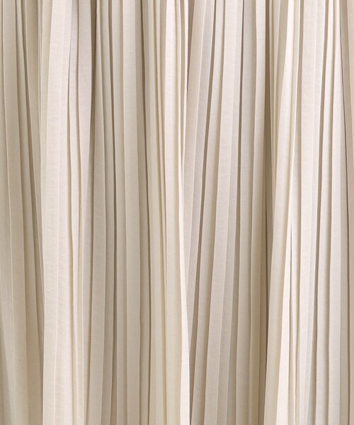 SHOO・LA・RUE（シューラルー）の「【洗濯機可/着丈選べる】オンにもオフにも 軽やかプリーツスカート（スカート・レディース・ネイビー/ライトグレー/ライトベージュ/ブラック・00/11）」の18枚目の写真