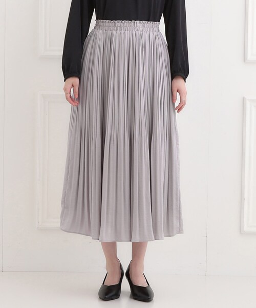 SHOO・LA・RUE（シューラルー）の「【洗濯機可/着丈選べる】オンにもオフにも 軽やかプリーツスカート（スカート・レディース・ネイビー/ライトグレー/ライトベージュ/ブラック・00/11）」の17枚目の写真