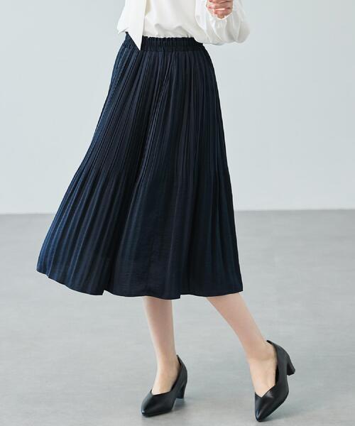 SHOO・LA・RUE（シューラルー）の「【洗濯機可/着丈選べる】オンにもオフにも 軽やかプリーツスカート（スカート・レディース・ネイビー/ライトグレー/ライトベージュ/ブラック・00/11）」の7枚目の写真