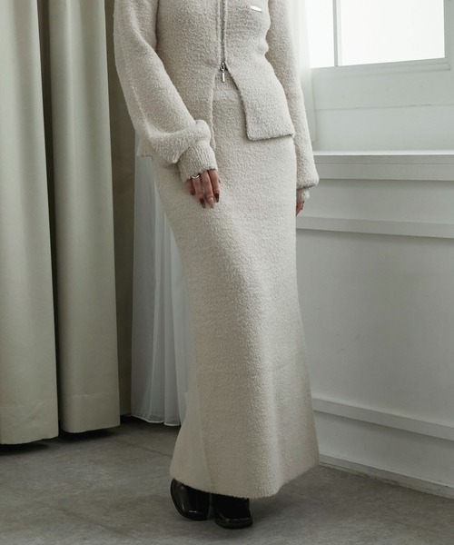 Elishe(エリシェ)の「フラッフィーニットタイトスカート(スカート・レディース・ブラック/ピンク/ベージュ・0/1)」の2枚目の写真
