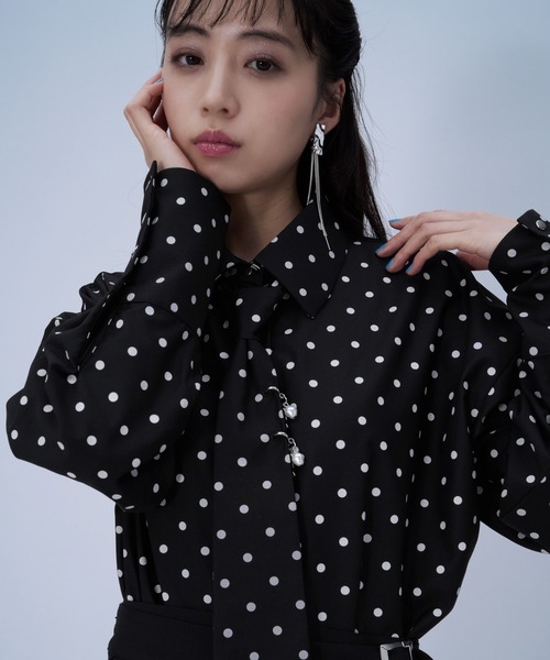HARE(ハレ)の「パーツツキネクタイシャツ(HARE)(シャツ/ブラウス・レディース・ホワイト/ブラック/ブルー/グレー系その他/ドット/ピンク/グリーン・FREE)」の10枚目の写真