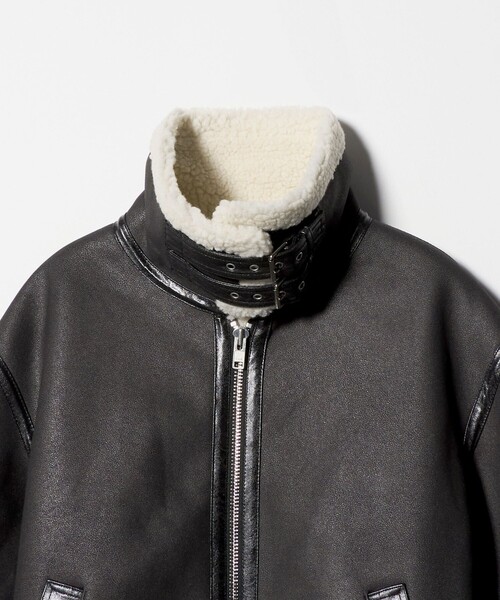 MONKEY TIME（モンキータイム）の「ムートンライク B-3 ジャケット（ブルゾン・メンズ・ダークグレー/ブラック・S/M/L/XL）」の3枚目の写真