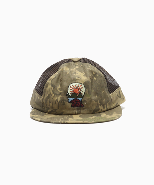 BRAIN DEAD（ブレインデット）の「BRAIN DEAD / ブレインデッド MESH PANEL LOGOHEAD HAT（キャップ・メンズ・カーキ・FREE）」の2枚目の写真