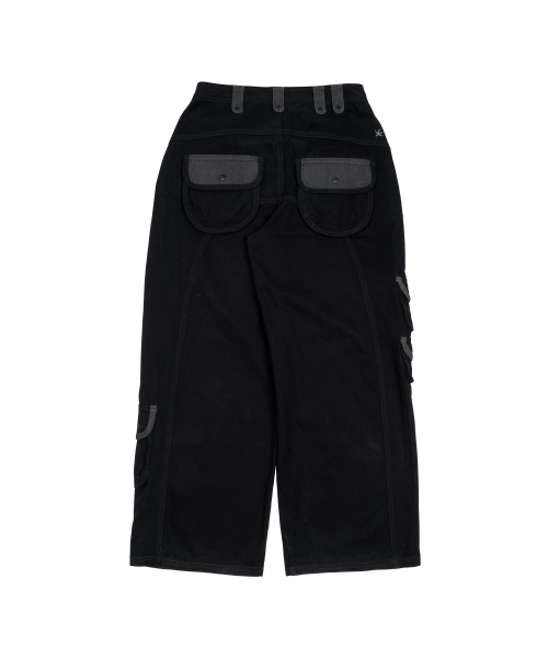 THECOLDESTMOMENT(ザコールデストモーメント)の「TCM multi cargo pants (black)(その他パンツ・レディース・その他・SMALL/MEDIUM/LARGE)」の2枚目の写真