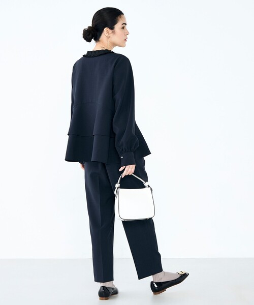 NOLLEY’S（ノーリーズ）の「《セットアップ対応》ウォッシャブル衿プリーツペプラムブラウス（シャツ/ブラウス・レディース・グレー系その他/ネイビー・38）」の11枚目の写真