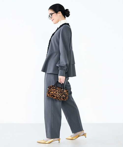 NOLLEY’S（ノーリーズ）の「《セットアップ対応》ウォッシャブル衿プリーツペプラムブラウス（シャツ/ブラウス・レディース・グレー系その他/ネイビー・38）」の18枚目の写真