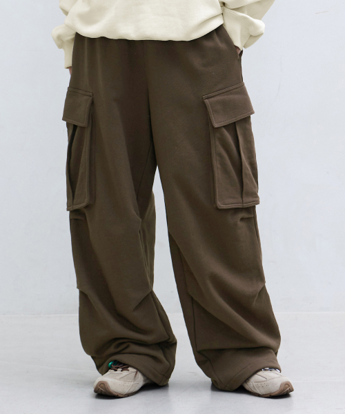 F.ILLUMINATE(フィルミネイト)の「イージーカーゴスウェットパンツ-ブラウン(スウェットパンツ・レディース・その他・SMALL/MEDIUM/LARGE)」の1枚目の写真