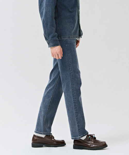 CHASECULT(チェイスカルト)の「男性インバンディングストレートデニムパンツ-DERK2314B04(デニムパンツ・メンズ・ネイビー・70/76/92/82/86)」の2枚目の写真