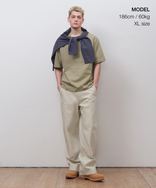 MUSINSA STANDARD（ムシンサスタンダード）の「ヘビーウェイトリラックスクルーネックポケットTシャツ[セージ]（Tシャツ/カットソー・メンズ・その他・SMALL/MEDIUM/LARGE/X-LARGE/XXX-LARGE/XX-LARGE）」の2枚目の写真
