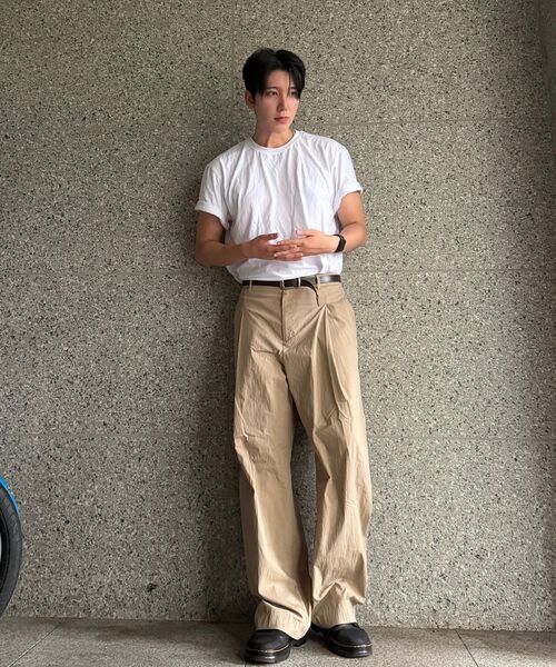 TRIP LE SENS（トリップ ル センス）の「CN サイドピンタックカーブパンツ_ベージュ（その他パンツ・レディース・その他・SMALL/MEDIUM/LARGE）」の4枚目の写真