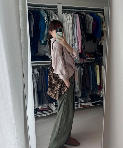 TRIP LE SENS（トリップ ル センス）の「CN サイドピンタックカーブパンツ_ベージュ（その他パンツ・レディース・その他・SMALL/MEDIUM/LARGE）」の8枚目の写真