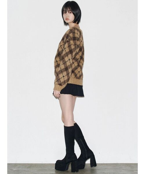 EMODA（エモダ）の「チェックロゴオーバーニット（ニット/セーター・レディース・アイボリー/グレー/ベージュ・SMALL/MEDIUM）」の5枚目の写真