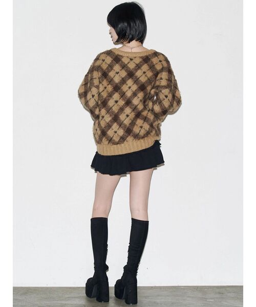 EMODA（エモダ）の「チェックロゴオーバーニット（ニット/セーター・レディース・アイボリー/グレー/ベージュ・SMALL/MEDIUM）」の6枚目の写真