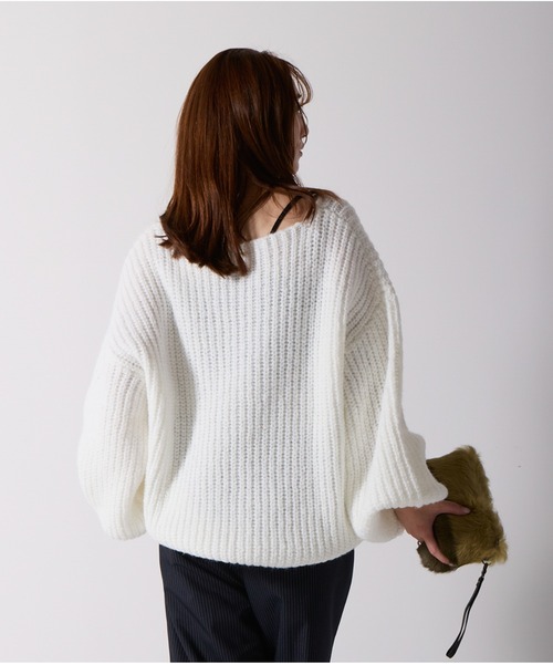 OandI（オーアンドアイ）の「ローゲージオーバーサイズニットプルオーバー（ニット/セーター・レディース・ホワイト/グレー・M/24(36)）」の15枚目の写真