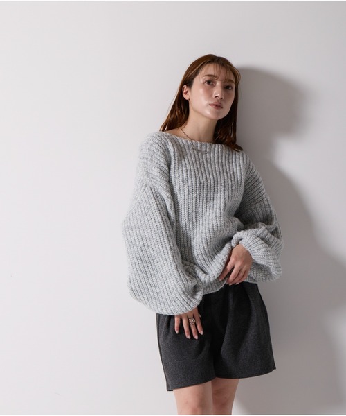 OandI（オーアンドアイ）の「ローゲージオーバーサイズニットプルオーバー（ニット/セーター・レディース・ホワイト/グレー・M/24(36)）」の17枚目の写真
