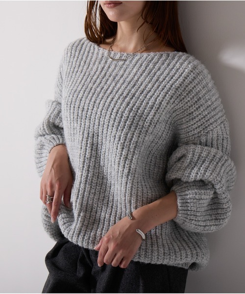OandI（オーアンドアイ）の「ローゲージオーバーサイズニットプルオーバー（ニット/セーター・レディース・ホワイト/グレー・M/24(36)）」の11枚目の写真