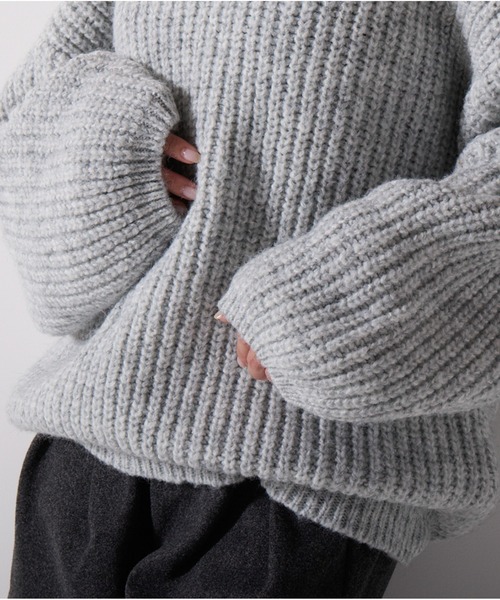 OandI（オーアンドアイ）の「ローゲージオーバーサイズニットプルオーバー（ニット/セーター・レディース・ホワイト/グレー・M/24(36)）」の12枚目の写真