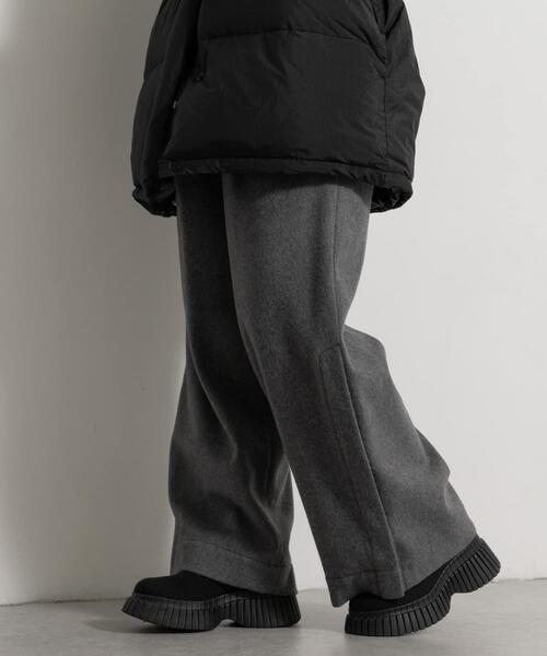 THE GOODLAND MARKET(ザグッドランドマーケット)の「cwtch WOOL SLIT WIDE PANTS(その他パンツ・レディース・ブラック/アイボリー/グレー・FREE)」の4枚目の写真