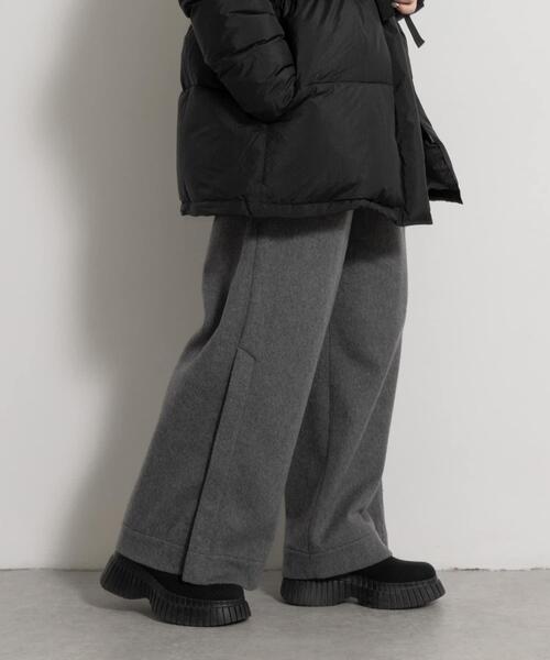 THE GOODLAND MARKET(ザグッドランドマーケット)の「cwtch WOOL SLIT WIDE PANTS(その他パンツ・レディース・ブラック/アイボリー/グレー・FREE)」の6枚目の写真