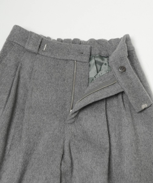 THE GOODLAND MARKET（ザグッドランドマーケット）の「WOOL SLIT WIDE PANTS（その他パンツ・レディース・ブラック/アイボリー/グレー・FREE）」の16枚目の写真