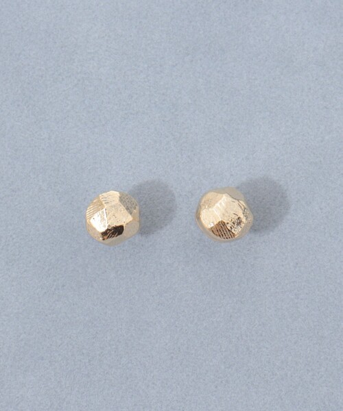 grace grace (グラスグラス)の「【grace grace/グラスグラス】ロックビーンズピアス(ピアス(両耳用)・レディース・ゴールド・P)」の1枚目の写真