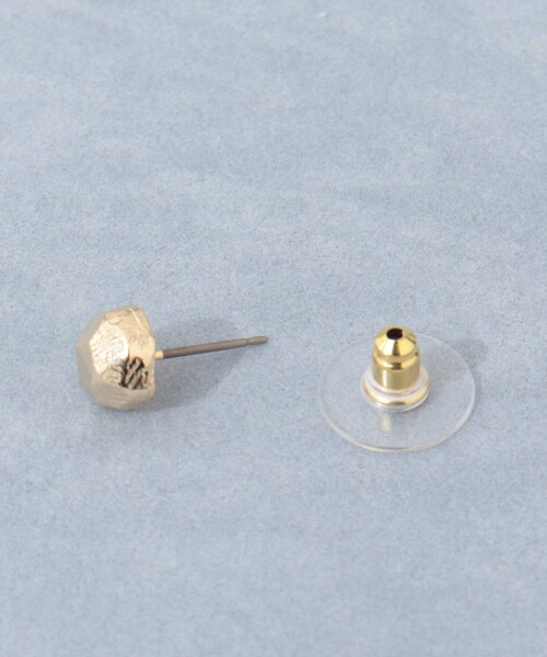 grace grace (グラスグラス)の「【grace grace/グラスグラス】ロックビーンズピアス(ピアス(両耳用)・レディース・ゴールド・P)」の3枚目の写真