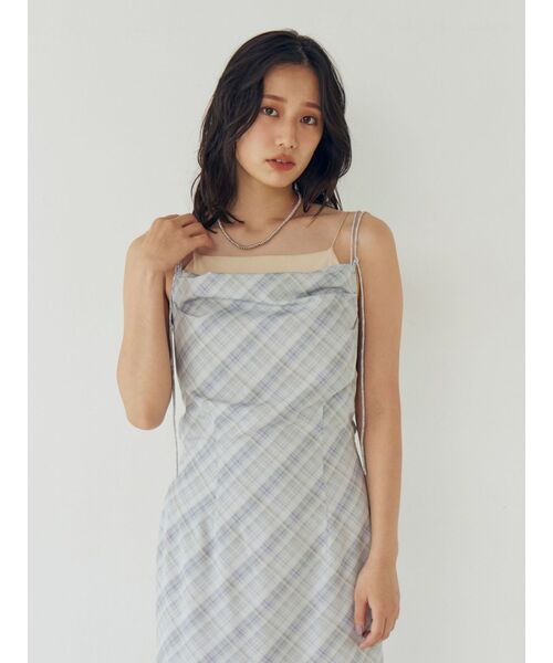 Ungrid（アングリッド）の「バックデザインチェックキャミワンピース（ワンピース・レディース・グレー/イエロー・SMALL/MEDIUM）」の11枚目の写真