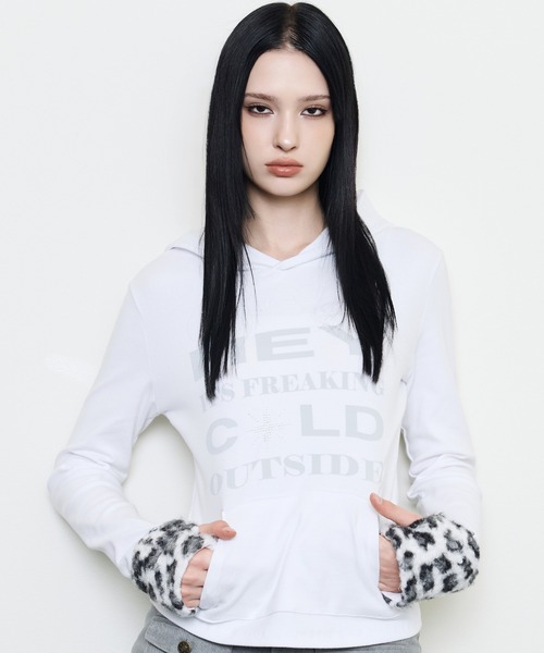 LUVISTRUE(ラヴイズトゥルー)の「EV FUR HOOD T-SHIRT(Tシャツ/カットソー・レディース・チャコール/ブラック/ホワイト・FREE)」の1枚目の写真