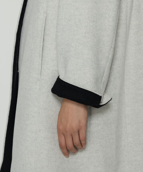 K.T KIYOKO TAKASE（キヨコタカセ）の「アンゴラウール スタンドフーデットコート（その他アウター・レディース・ブラック/ライトグレー/モカ・7号/9号）」の10枚目の写真