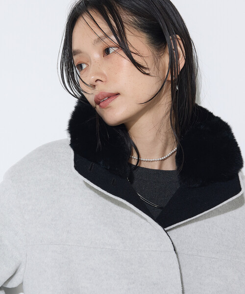 K.T KIYOKO TAKASE（キヨコタカセ）の「アンゴラウール スタンドフーデットコート（その他アウター・レディース・ブラック/ライトグレー/モカ・7号/9号）」の6枚目の写真