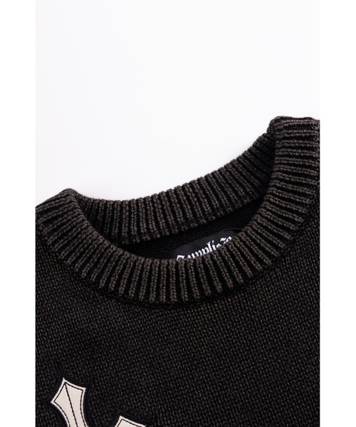 SUPPLIER（サプライヤー）の「ニット｜Distressed Multiple Cross Leather Patch Crew Knit｜SUPPLIER（ニット/セーター・メンズ・ブラック/ベージュ・LARGE/MEDIUM/X-LARGE/SMALL）」の12枚目の写真