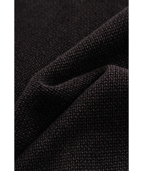 SUPPLIER（サプライヤー）の「ニット｜Distressed Multiple Cross Leather Patch Crew Knit｜SUPPLIER（ニット/セーター・メンズ・ブラック/ベージュ・LARGE/MEDIUM/X-LARGE/SMALL）」の16枚目の写真