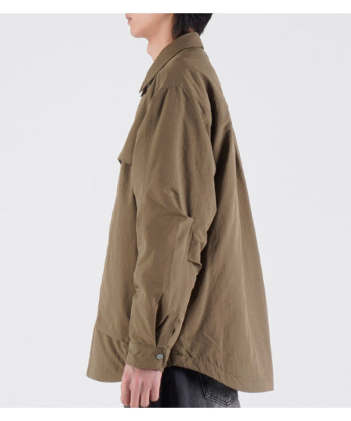 BUTTON SEOUL（ボタンソウル）の「[ダックダウン90/10] ミニマルカラーショートダックダウンボタンブルゾンジャケット（カーキブラウン）（ダウンジャケット/コート・メンズ・その他・MEDIUM/LARGE/X-LARGE）」の4枚目の写真