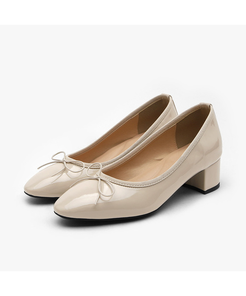 SAPPUN(サプン)の「Retive ベーシック リボン パンプスヒール (4cm)(パンプス・レディース・グレー/ブラック/ワイン/ホワイト/レッド/ベージュ/ダークベージュ・22.5cm/23.5cm/25.5cm/24cm/25cm/23cm/24.5cm/26cm/21.5㎝/22cm)」の5枚目の写真