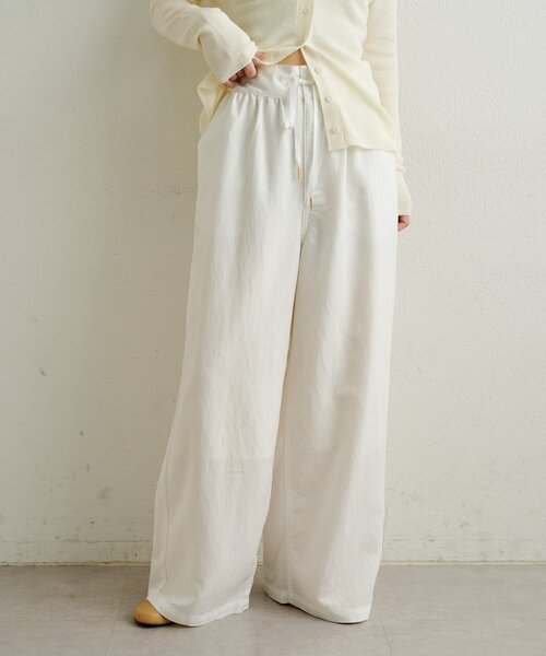 Omekashi（オメカシ）の「ピグメントライクイージーパンツ（その他パンツ・レディース・ブラウン/ブラック/オフホワイト・36/38）」の2枚目の写真