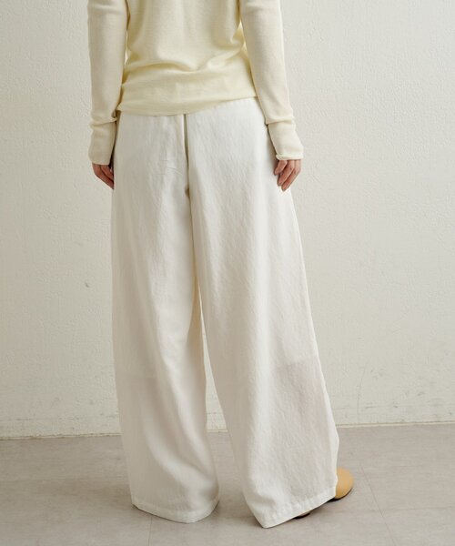 Omekashi（オメカシ）の「ピグメントライクイージーパンツ（その他パンツ・レディース・ブラウン/ブラック/オフホワイト・36/38）」の9枚目の写真