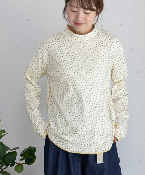 POU DOU DOU(プードゥドゥ)の「モックネックトップス(Tシャツ/カットソー・レディース・ブラック/アイボリー/ブルー/ピンク・M)」の3枚目の写真