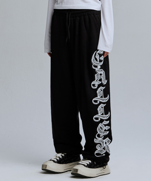 SIDE GOTHIC LOGO SWEATPANTS_BLACK