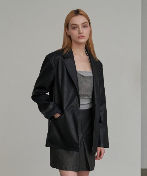 SPERONE WOMEN(スペローネウーマン)の「ミニマルツーボタンブレザー レディース (ブラック)(ライダースジャケット・レディース・その他・FREE)」の1枚目の写真