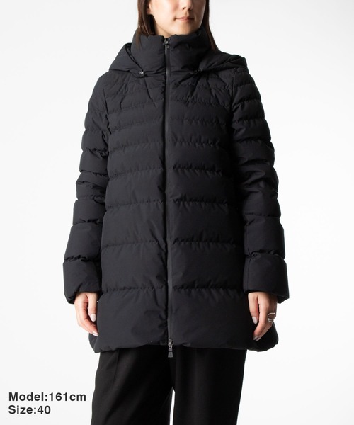 HERNO（ヘルノ）の「HERNO 2 LAYER PRO METEO A-SHAPE DOWN JACKET ヘルノ 2レイヤー プロメテオ Aシェイプ  ダウンジャケット（ダウンジャケット/コート・レディース・ブラック・40）」の2枚目の写真