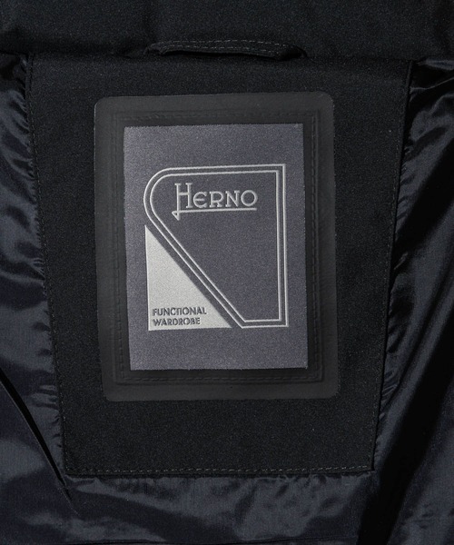 HERNO（ヘルノ）の「HERNO 2 LAYER PRO METEO A-SHAPE DOWN JACKET ヘルノ 2レイヤー プロメテオ Aシェイプ  ダウンジャケット（ダウンジャケット/コート・レディース・ブラック・40）」の14枚目の写真