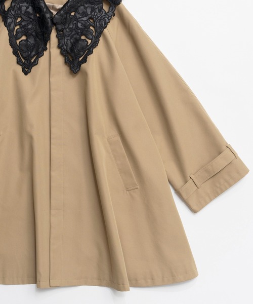 MAISON SPECIAL（メゾンスペシャル）の「Lace Collar Tent Flare Trench Coat/レースカラーテントフレアトレンチコート（トレンチコート・レディース・ベージュ/ブラック・FREE）」の15枚目の写真