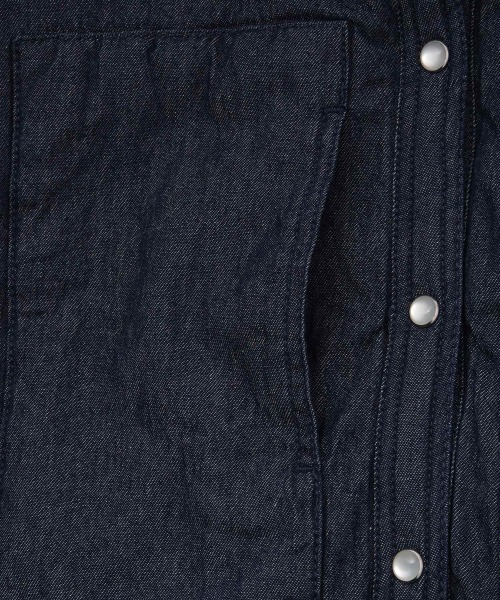 VICKY（ビッキー）の「パデッドデニムビッグシャツ≪洗濯機で洗える≫（シャツ/ブラウス・レディース・ネイビー/ブラック・M）」の15枚目の写真