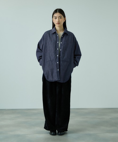 VICKY（ビッキー）の「パデッドデニムビッグシャツ≪洗濯機で洗える≫（シャツ/ブラウス・レディース・ネイビー/ブラック・M）」の8枚目の写真