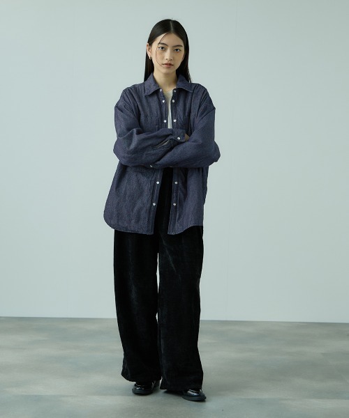 VICKY（ビッキー）の「パデッドデニムビッグシャツ≪洗濯機で洗える≫（シャツ/ブラウス・レディース・ネイビー/ブラック・M）」の7枚目の写真