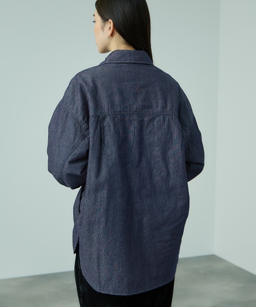 VICKY（ビッキー）の「パデッドデニムビッグシャツ≪洗濯機で洗える≫（シャツ/ブラウス・レディース・ネイビー/ブラック・M）」の19枚目の写真